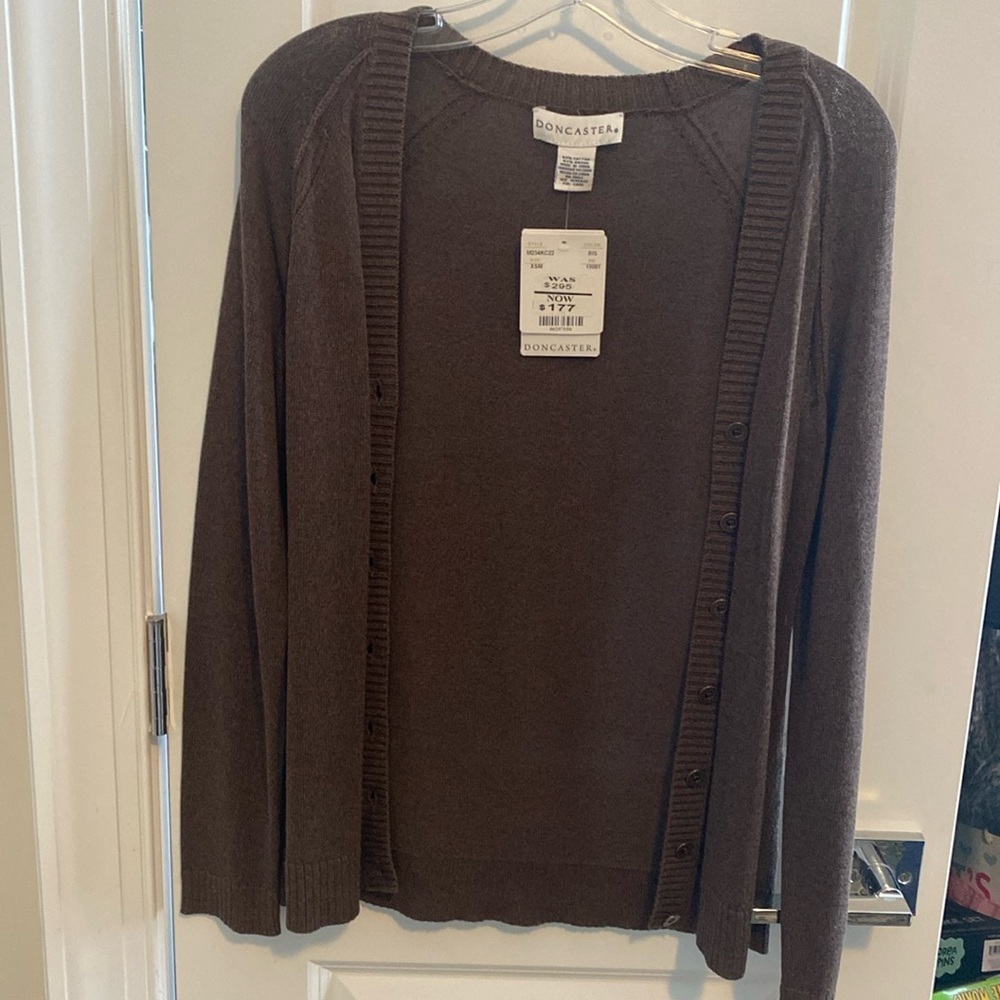 Sweater - Picture 1 of 5
